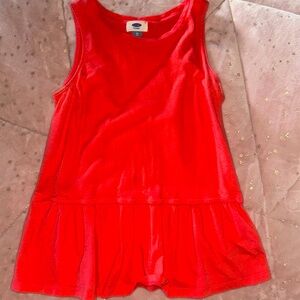 Dark pink tank top with chute ruffle at the bottom!